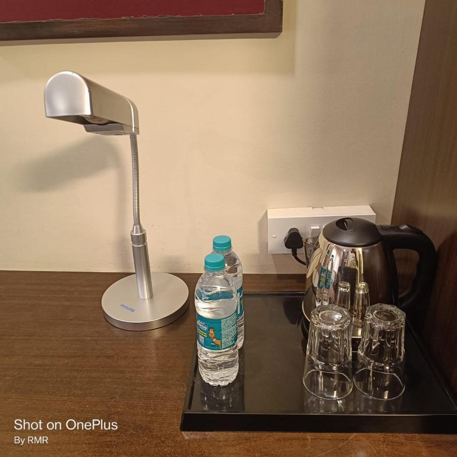 Astra Hotels & Suites Whitefield Near To Nallurahalli Metro Station And Ktpo Бангалор Экстерьер фото