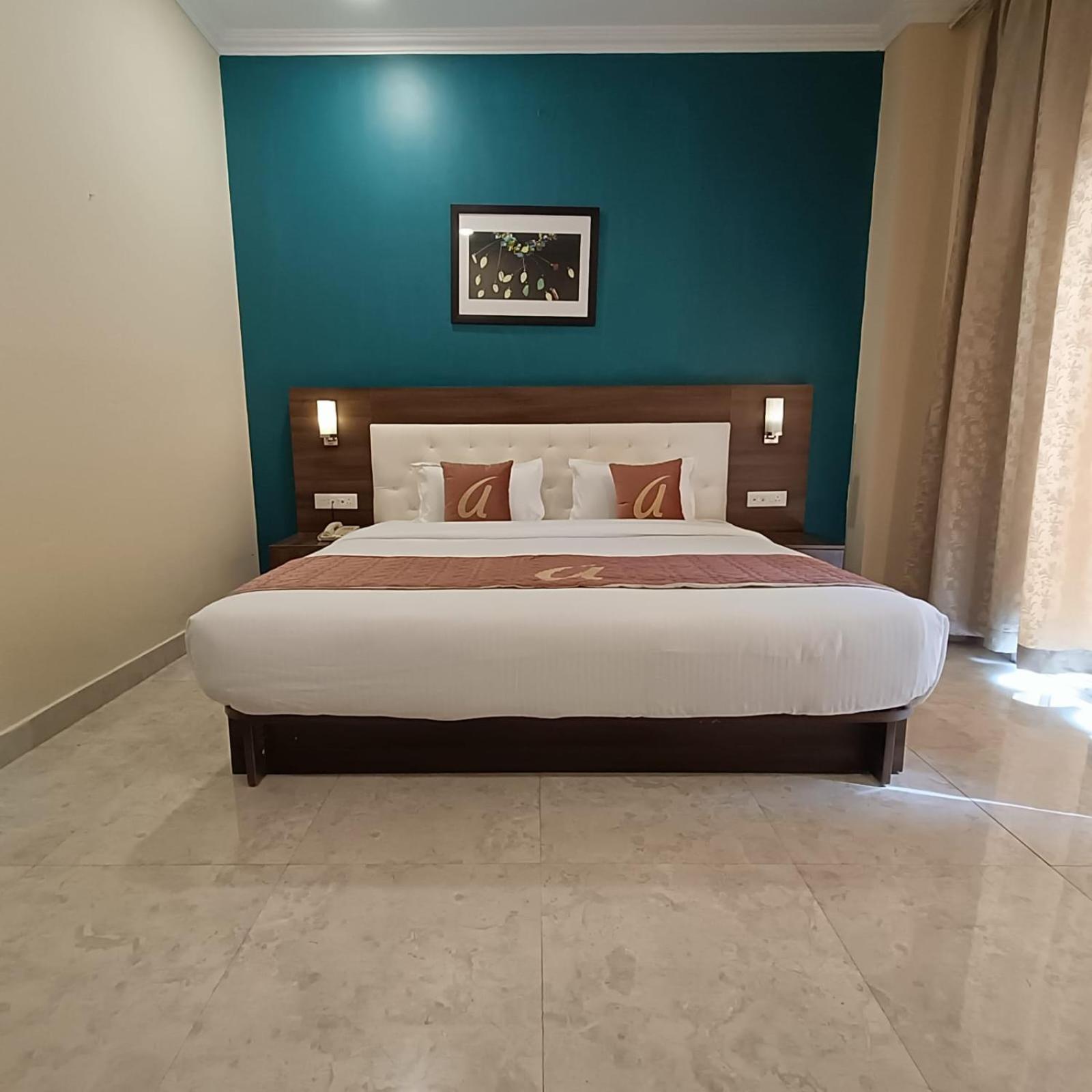 Astra Hotels & Suites Whitefield Near To Nallurahalli Metro Station And Ktpo Бангалор Экстерьер фото