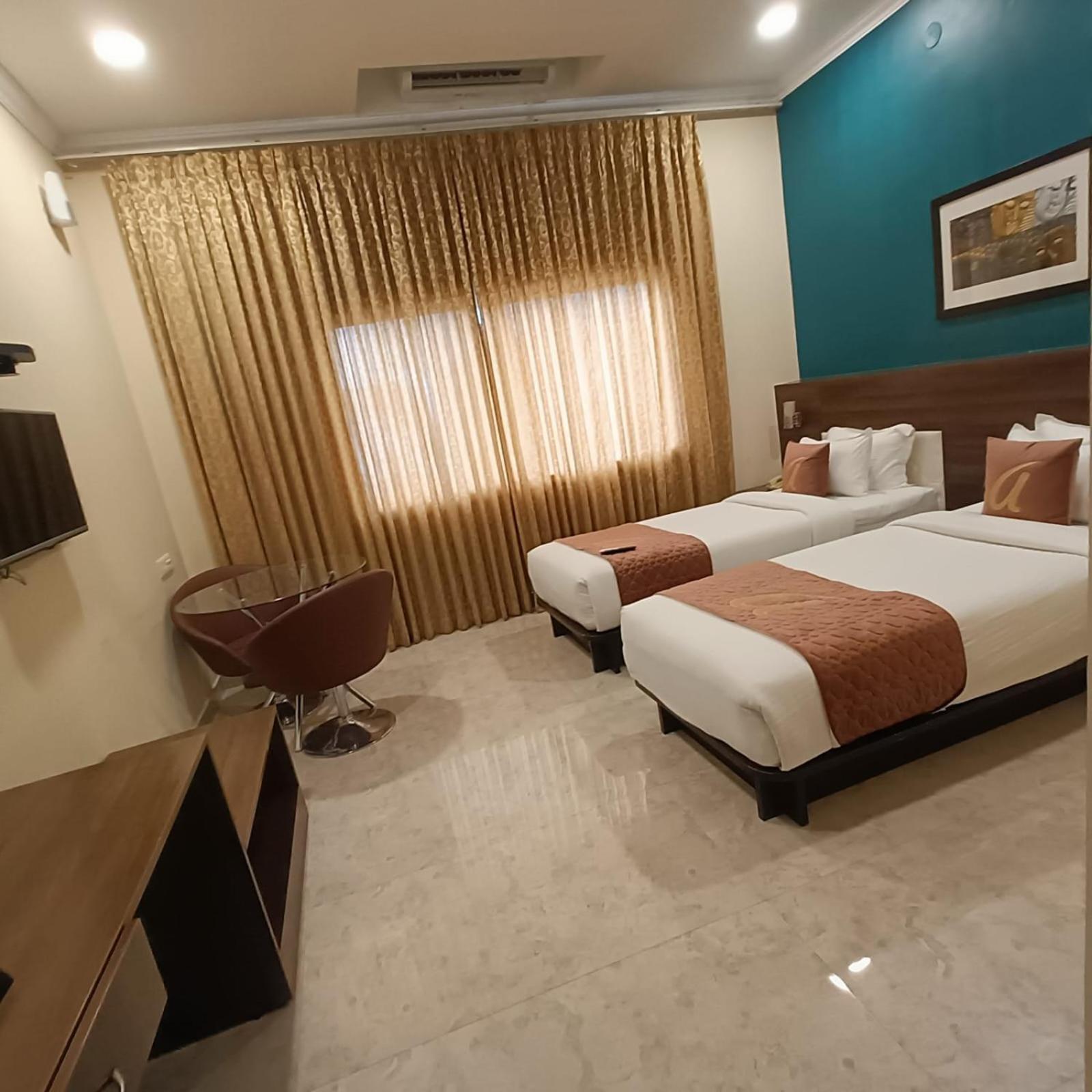 Astra Hotels & Suites Whitefield Near To Nallurahalli Metro Station And Ktpo Бангалор Экстерьер фото